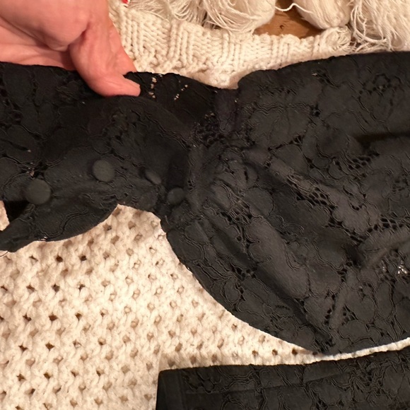 REVOLVE‎ STONE COLD FOX SMALL CORSETS LACE  FLORAL BLACK pit to pit 13 inches - Picture 4 of 8